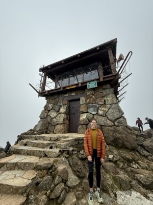 lila, 2,571 ft elevation gain
